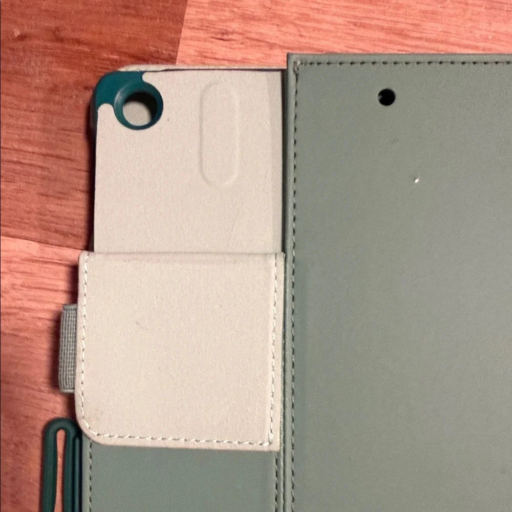 Speck Teal Tablet Cover
